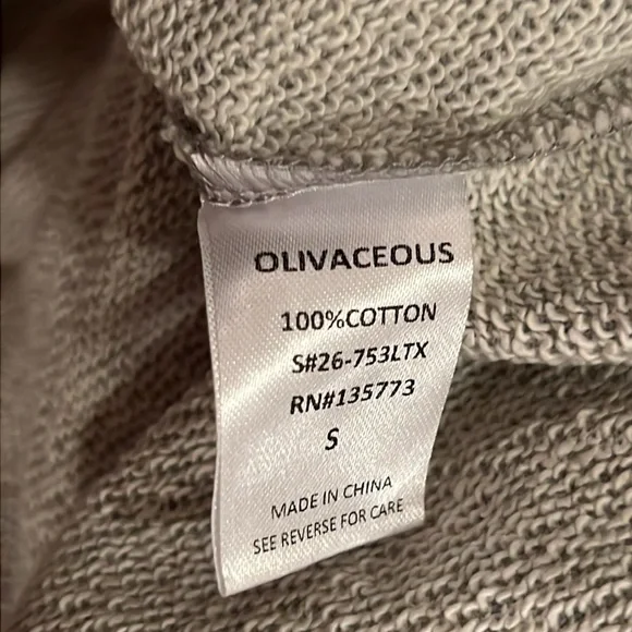 Olivaceous Women’s Grey Long Sleeve Size Small - Picture 6 of 6
